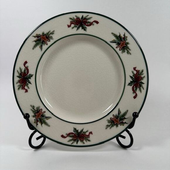 R H Macy The Cellar O'Tannenbaum, 1 Bread &Butter Plate, Holly & Ribbon Border - Picture 11 of 11